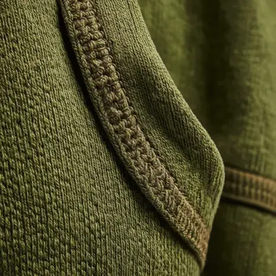 Kangaroo pocket stitch detail